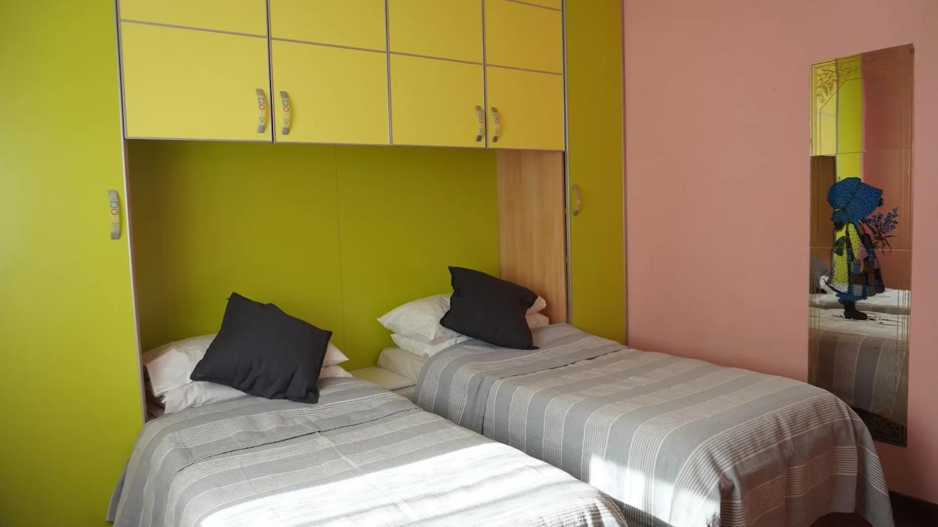 Trastevere Stazione Apartment Rome 0*,  Italy